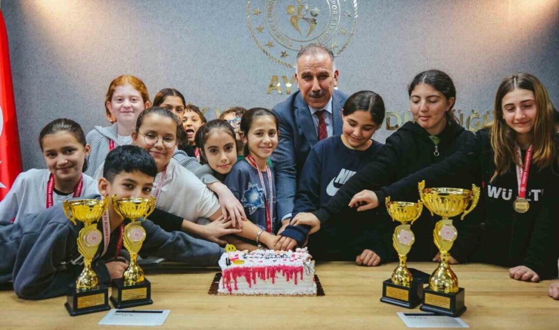 Hemsball Küçükler ve Yıldızlar Türkiye Şampiyonası’nda Aydın’ı temsil eden sporcular,