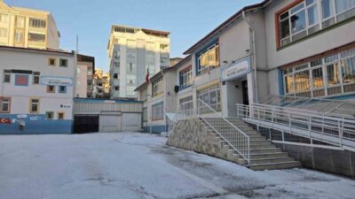 SAMSUN (İHA) – Samsun’da etkili olan kar yağışı ve buzlanma