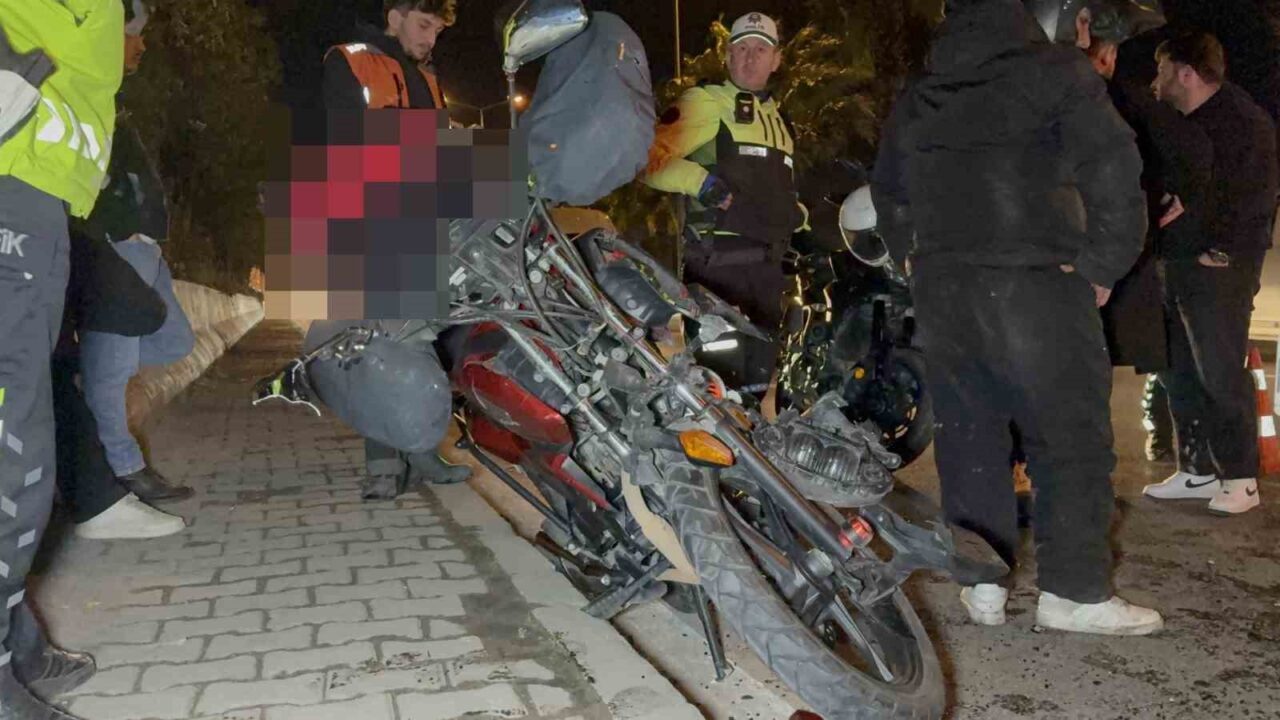 Samsun’da motosikletin servis minibüsüne çarptığı kazada 1 kişi yaralandı. Kaza,