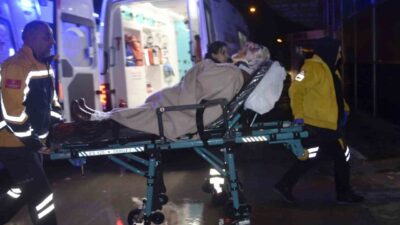 Samsun’un Alaçam ilçesinde 4 aracın karıştığı zincirleme trafik kazasında 5