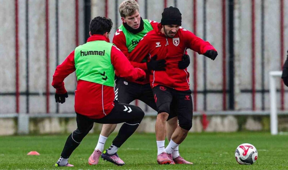 SAMSUN (İHA) – Samsunspor’da sol açık oyuncusu Emre Kılınç’ın uzun