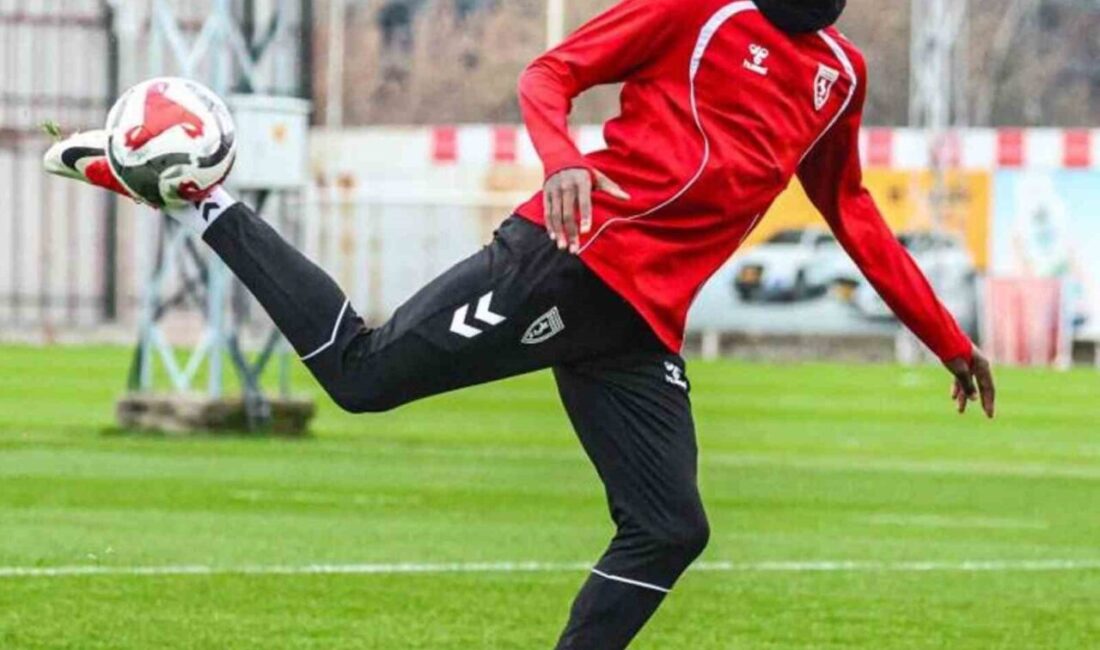 Samsunspor’da Fenerbahçe ile anlaşan Hollandalı kanat oyuncusu Anthony Musaba ile