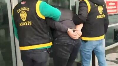 Mersin’in Tarsus ilçesinde silahla bir kuyumcuyu soyan şüpheli, adliyeye sevk