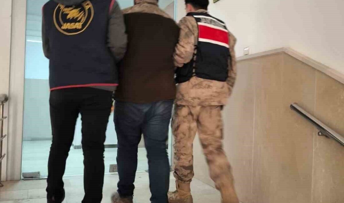 Şanlıurfa’da 25 yıl kesinleşmiş hapis cezası bulunan kişi yakalandı. Şanlıurfa