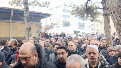 KIRŞEHİR (İHA) – İzmir’in Menemen ilçesinde eski erkek arkadaşı tarafından