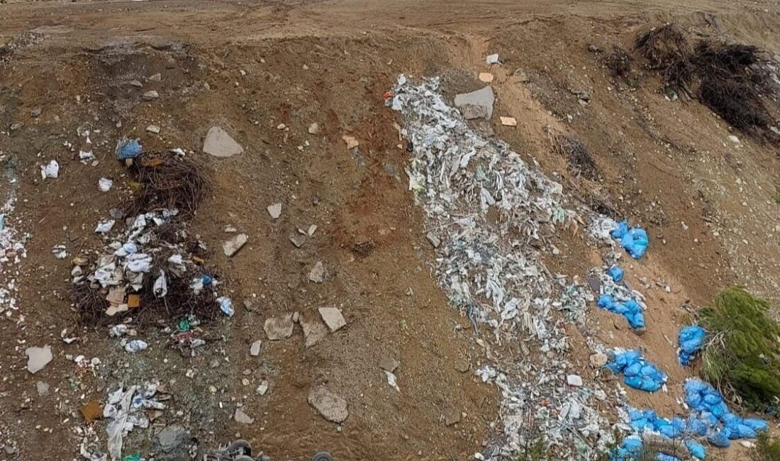 Karabük’te kamyonetin şarampole yuvarlanması sonucu meydana gelen kazada 2 kişi