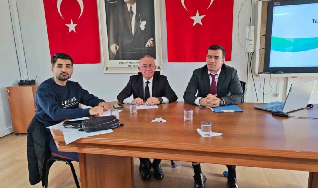 Sarıgöl İlçe Milli Eğitim Müdürü Cezmi Yıldırak başkanlığında, ilçedeki okulların