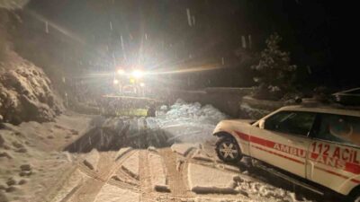 Batman’ın Sason ilçesinde etkili olan yoğun kar yağışı hayatı olumsuz