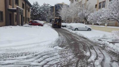 Şehitkamil Belediyesi, kent genelinde etkili olan yoğun kar yağışına karşı