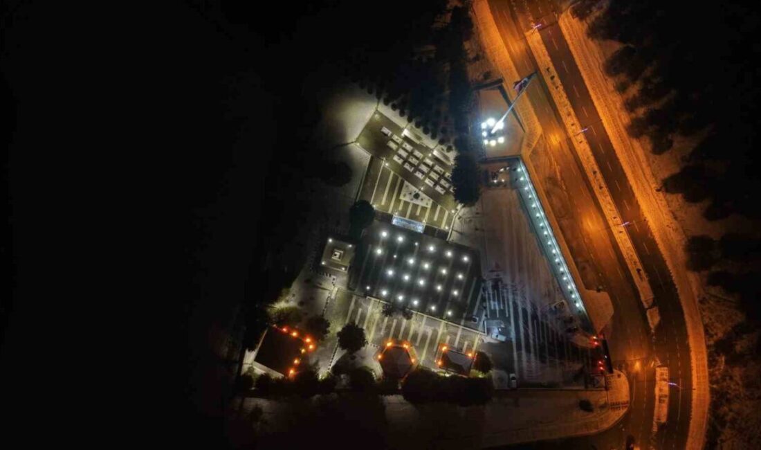 Çorum’da şehit aileleri, yılbaşı gecesi düzenlenen program kapsamında yeni yılı