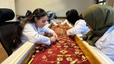 İstanbul Şehzadeler Türbesi’nde bulunan Şehzade Mahmut’a ait sandukanın puşidesi, Samsun