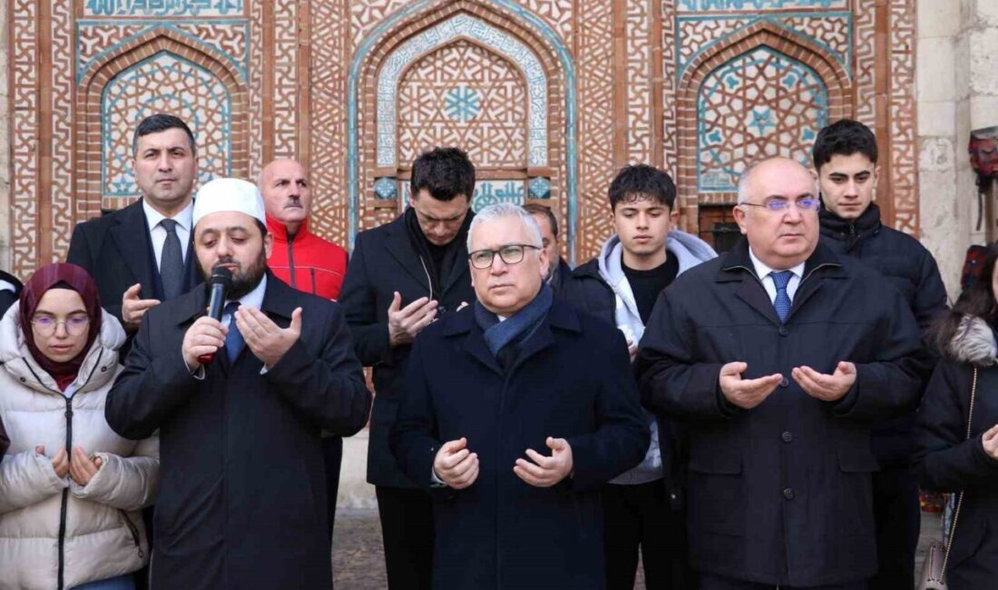 Sivas’ta, Anadolu Selçuklu Sultanı I. İzzeddin Keykavus, vefatının 806’ncı yılında