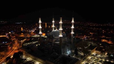 Mimar Sinan’ın “ustalık eserim” dediği Selimiye Camii, minarelerinde yenilenen aydınlatma