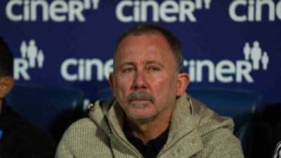 Beşiktaş Teknik Direktörü Sergen Yalçın, geçtiğimiz hafta iç sahada oynadıkları