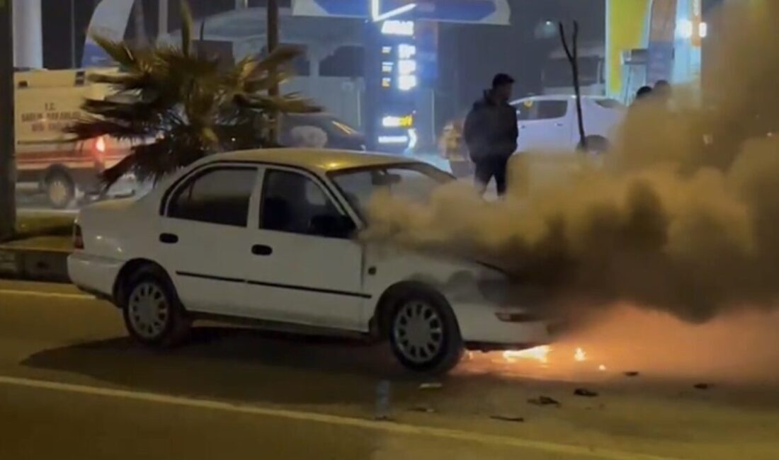 Adıyaman’da seyir halinde olan bir otomobil alev alev yandı. Edinilen
