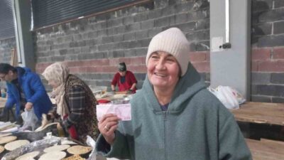 Edirne’de kurulan Üreten Kadınlar Pazarı, soğuk havaya rağmen vatandaşların ilgisini