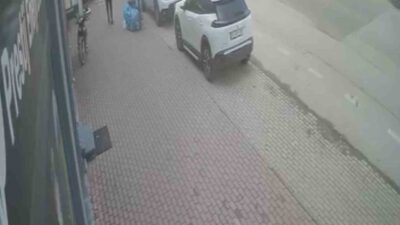 Bursa’nın İnegöl ilçesinde etkili olan şiddetli lodos, tehlikeli anlara neden