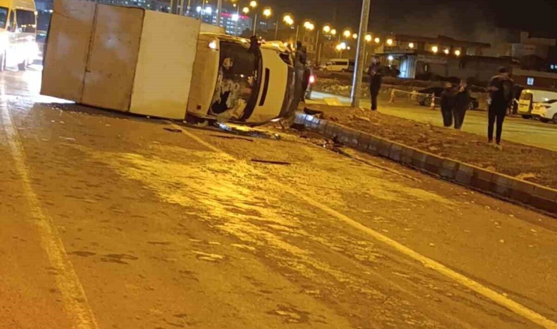 Siirt’in Kurtalan ilçesinde hafif ticari araç ve kamyonetin çarpışması sonucu