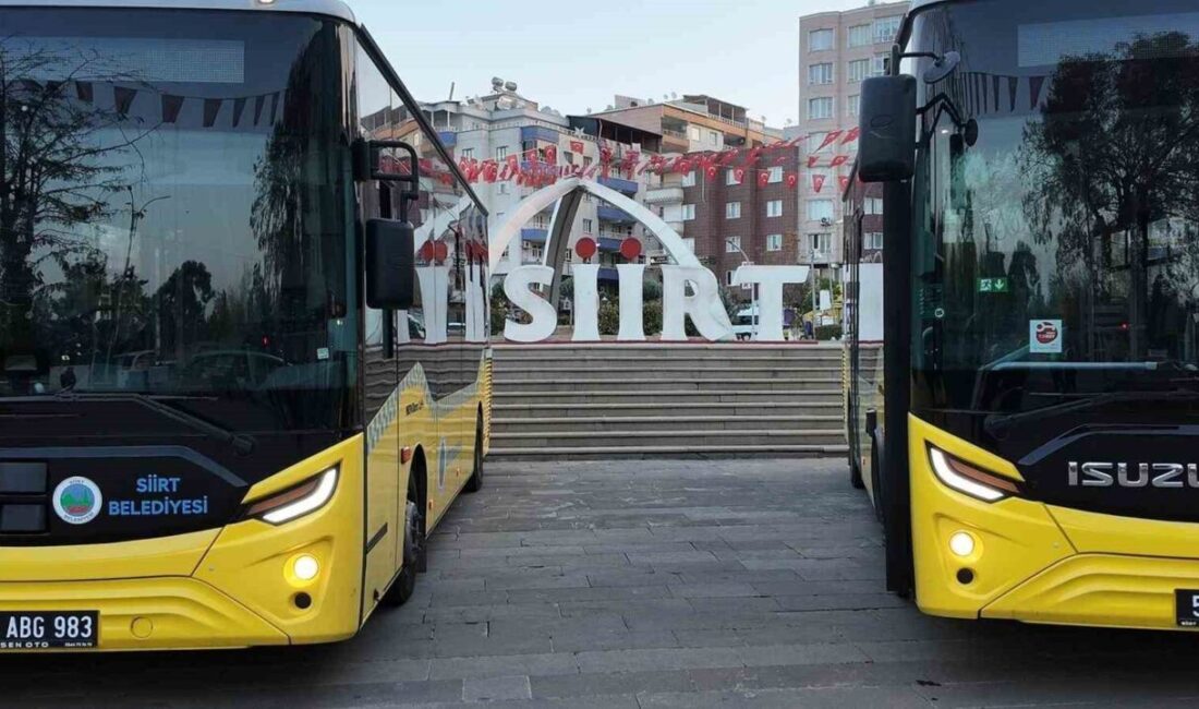Siirt Belediyesi, sınav haftası nedeniyle üniversite öğrencileri ulaşımda düzenleme yaptı.