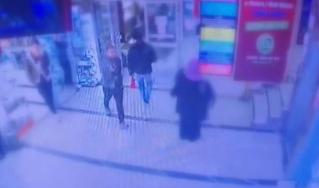 Fatih Sirkeci’de Doğubank iş merkezinde bulunan bir telefoncuda işten çıkarılan