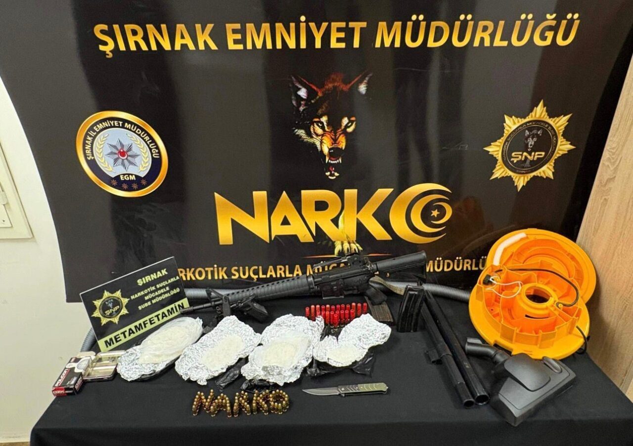 Şırnak’ta düzenlenen operasyonlarda çok sayıda gümrük kaçağı malzeme, uyuşturucu ve