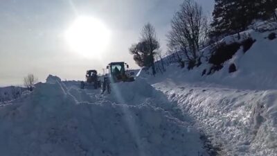 Siirt’in Şirvan ilçesinde kar yağışı başladı, İl Özel İdare ekipleri