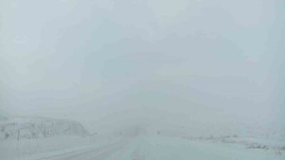 Sivas’ta etkisini artıran kar yağışı ve tipi sonrası Sivas-Malatya kara