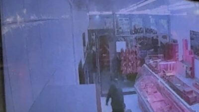 Sivas’ta sebze halinde çıkan silahlı kavgada 2 kardeş yaralanırken, kavga