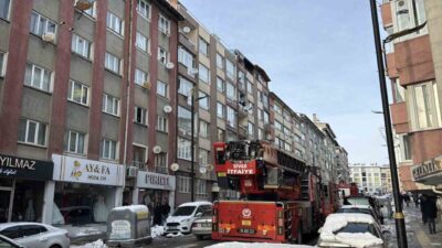 Sivas’ta bir apartmanda kombi patladı. Paniğe neden olan patlama sonrası