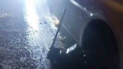 Şanlıurfa’nın Siverek ilçesi ile Diyarbakır arasındaki karayolunda oluşan çukur, onlarca