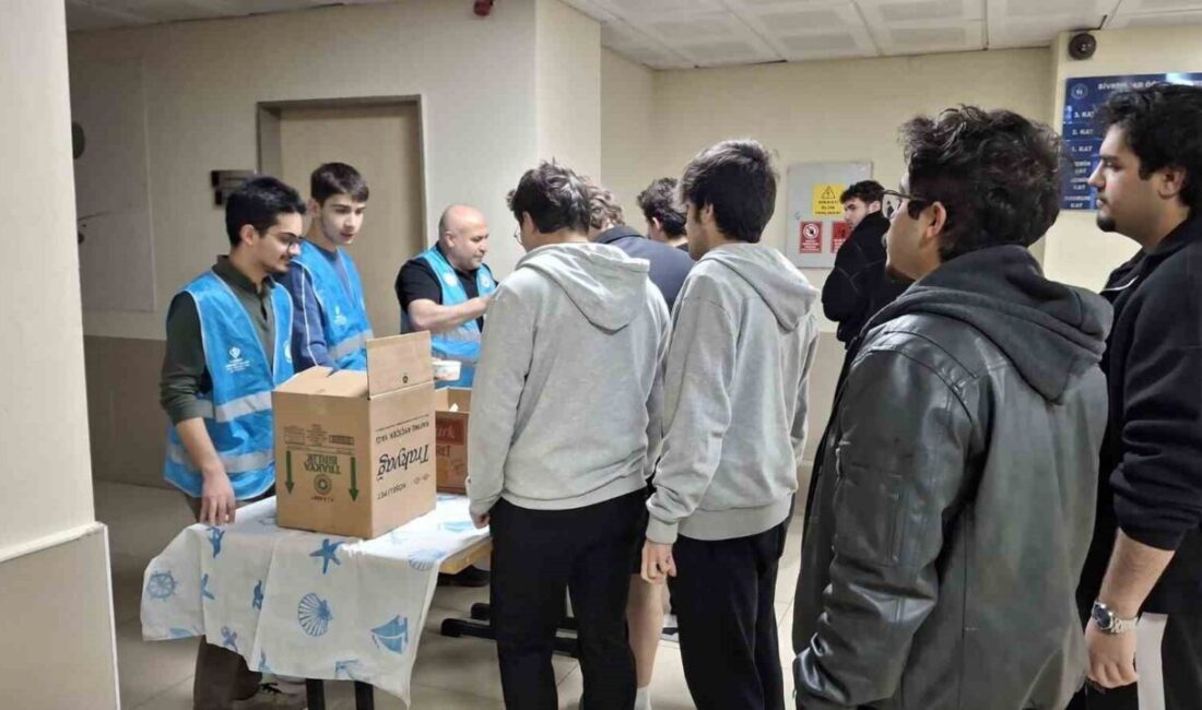 Sivrihisar Müftülüğü Gençlik Koordinatörlüğü, final haftasında sınav stresi yaşayan üniversite