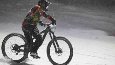 Erzurum Palandöken Kayak Merkezi’nde düzenlenen Snowbike Türkiye Şampiyonası tamamladı. Palandöken