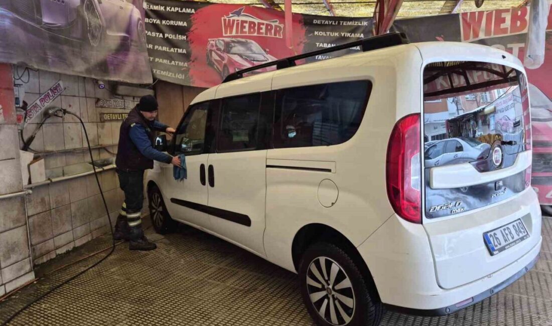 Eskişehir’de soğuk havaların etkisini göstermesi ardından oto yıkamacılarda durgunluk yaşanıyor.