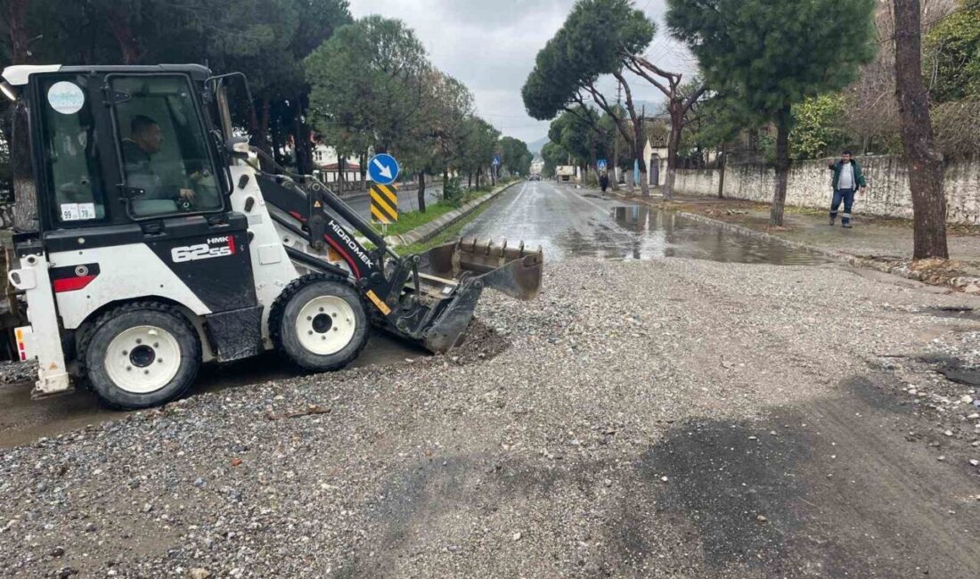 Aydın’ın Söke ilçesinde etkili olan aşırı yağışların ardından Söke Belediyesi,
