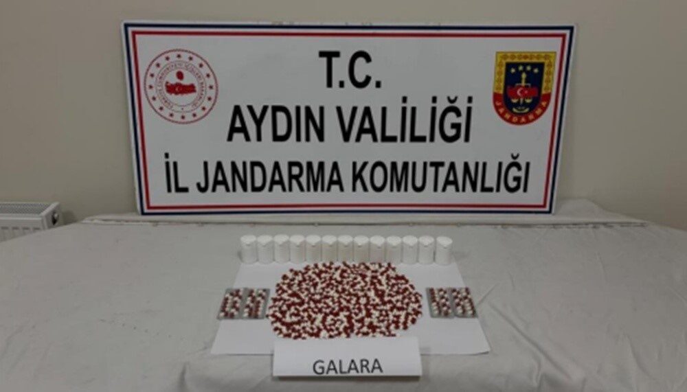 Aydın’ın Koçarlı ilçesinde jandarma ekiplerince uyuşturucuyla mücadele kapsamında gerçekleştirilen yol