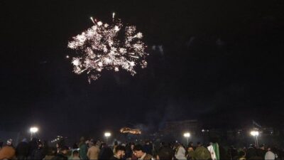 Suriye’de 2026 yılının gelişi, ülkenin çeşitli vilayetlerinde düzenlenen etkinliklerle kutlandı.