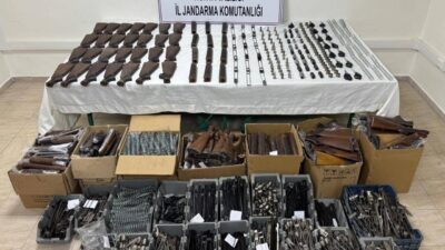 Konya’nın Beyşehir ilçesinde jandarma ekiplerince yapılan çalışmada çok sayıda tabanca