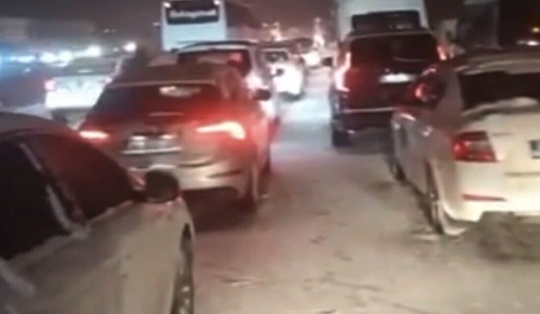 Gaziantep’te etkisini sürdüren yoğun kar yağışı nedeniyle Tarsus-Adana-Gaziantep (TAG) Otoyolu’nun