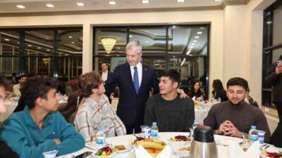 Şahinbey Belediye Başkanı Mehmet Tahmazoğlu, Yükseköğretim Kurumları Sınavı’nda YKS’de Türkiye