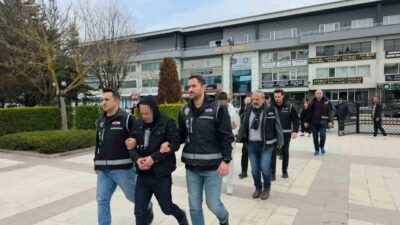 Düzce’de sahte kimlikle arazi satmaya çalışan 5 kişilik dolandırıcılık şebekesi,