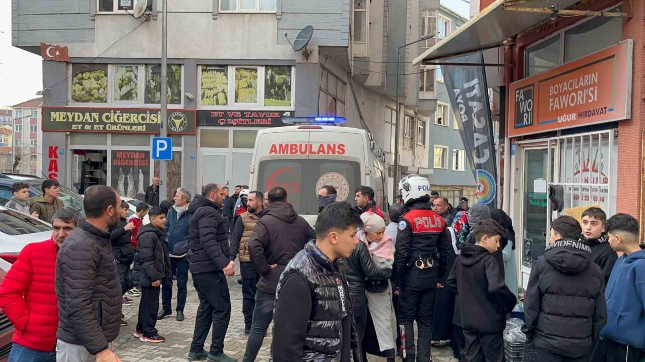 Tekirdağ’ın Çorlu ilçesinde bir şahıs, tartıştığı komşusu yaşlı kadını 7