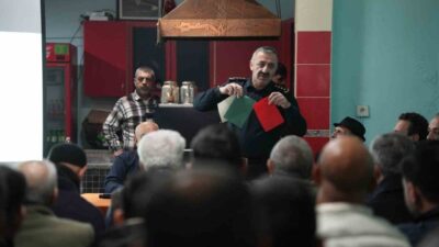 Tekirdağ İl Emniyet Müdürlüğü’nce Aydoğdu Mahallesi’nde gerçekleştirilen saha ziyaretinde, gençlerin