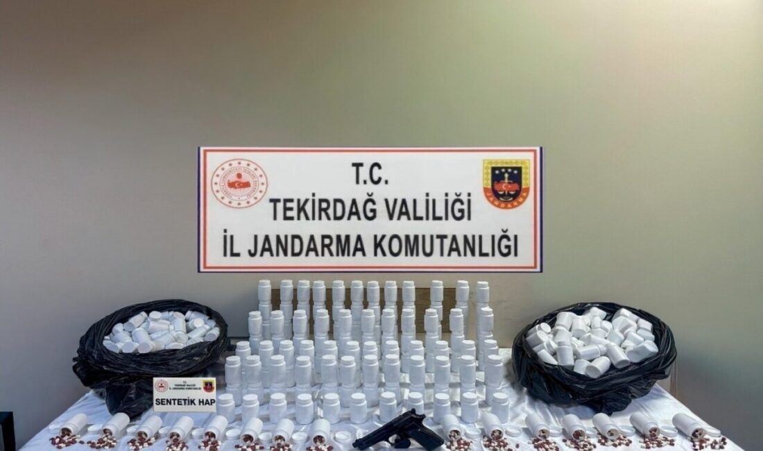 Tekirdağ’da jandarma ekiplerince düzenlenen narkotik operasyonunda 29 bin 232 adet
