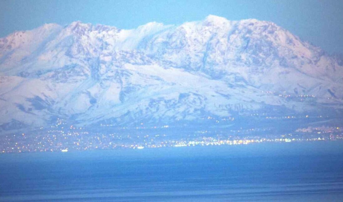 Bitlis’te bulunan Nemrut Krater Dağı eteklerinden Erek Dağı ve Van