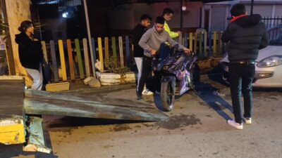Antalya’da otomobil ile motosiklet çarpışması sonucu meydana gelen kazada, motosikletli