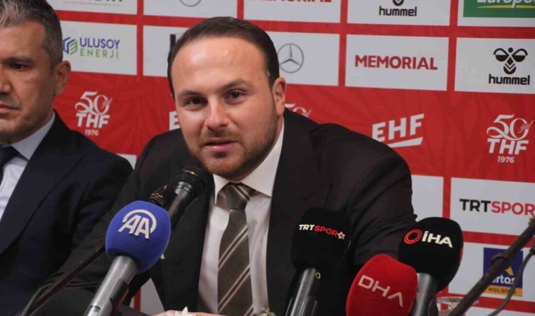 Türkiye Hentbol Federasyonu Başkanı Mesut Çebi, “İnşallah Türk hentboluna bir