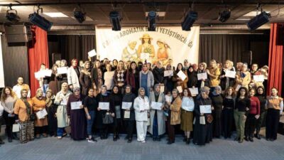 Diyarbakır Büyükşehir Belediyesinin 5 kadın yaşam merkezinde başlattığı ve 3