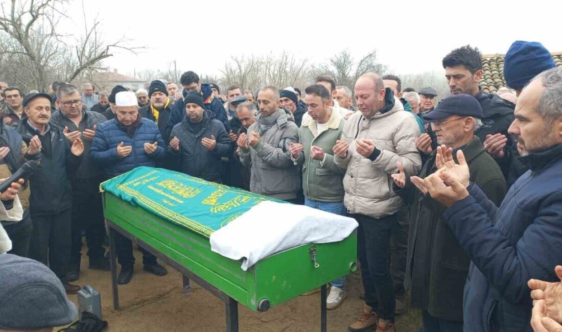 Edirne-Lalapaşa karayolunda karşı şeride geçen tırın çarpması sonucu hayatını kaybeden