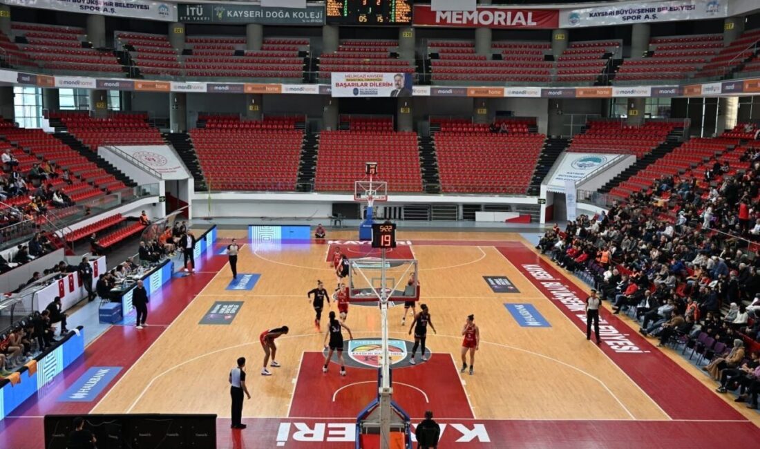 Türkiye Kadınlar Basketbol Süper Ligi (KKBL) maçında Melikgazi Kayseri Basket