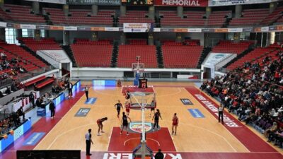 Türkiye Kadınlar Basketbol Süper Ligi (KKBL) maçında Melikgazi Kayseri Basket